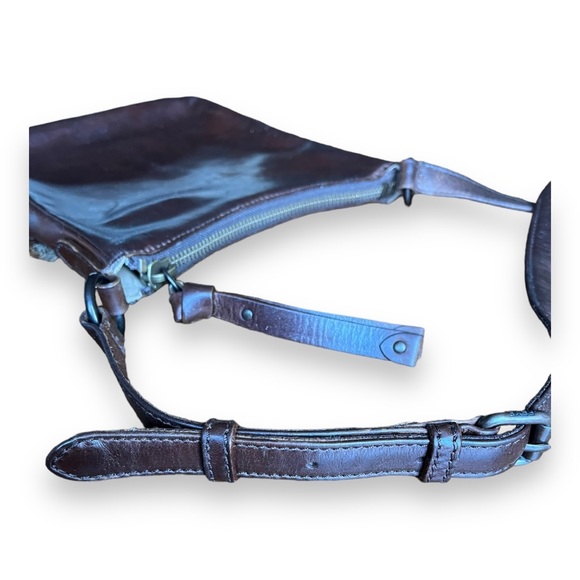 FRYE Melissa Swing Pack Zip Crossbody Bag in Dark Brown Chocolate Brown Leather - Picture 12 of 16